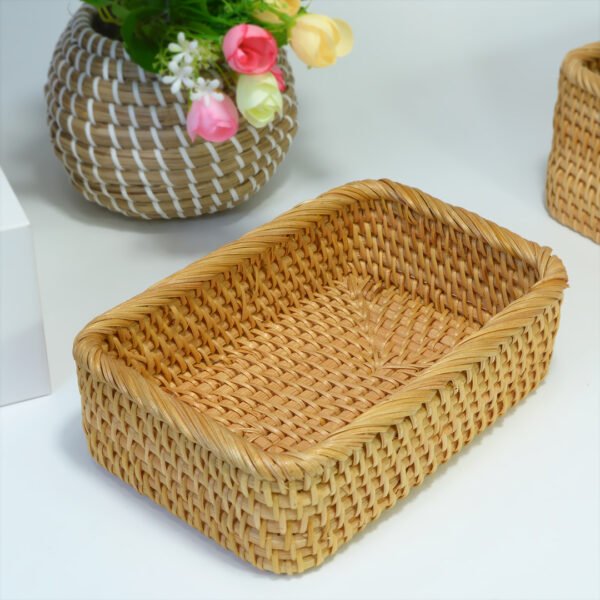 Charming Wicker Storage Basket - Your Ultimate Desktop, Coffee Table & Home Organizer