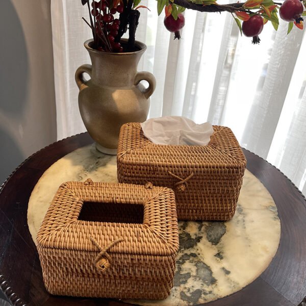 Vietnamese rattan tissue storage box. Special toilet paper holder. Rattan tissue box. Creative rattan tissue box for living room.