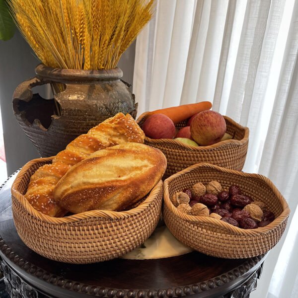 Rattan fruit basket. Woven candy plate. Rattan fruit plate. Creative fruit plate. Snack basket. Fruit basket.